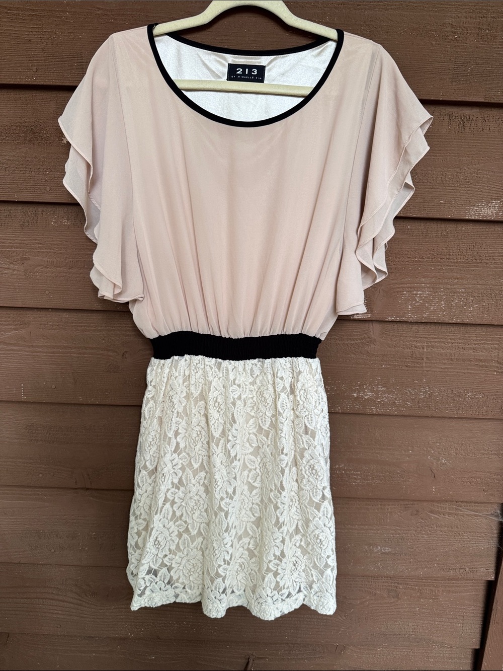213 Blush and Cream Lace Midi Dress with Stretch Black Waist size Large